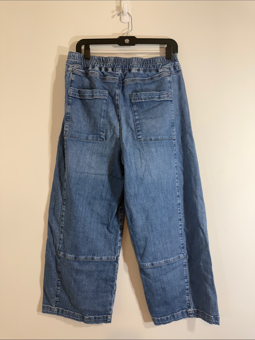 Pilcro Izzie Relaxed Pull-On Barrel Jeans medium - Picture 11 of 13